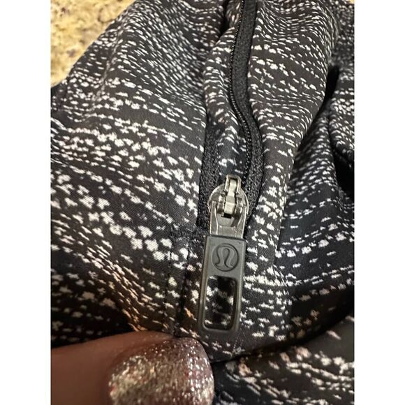 Lululemon Men Medium 9” Pace Breaker Unlined Jacquard Black White Running Shorts - Picture 14 of 15